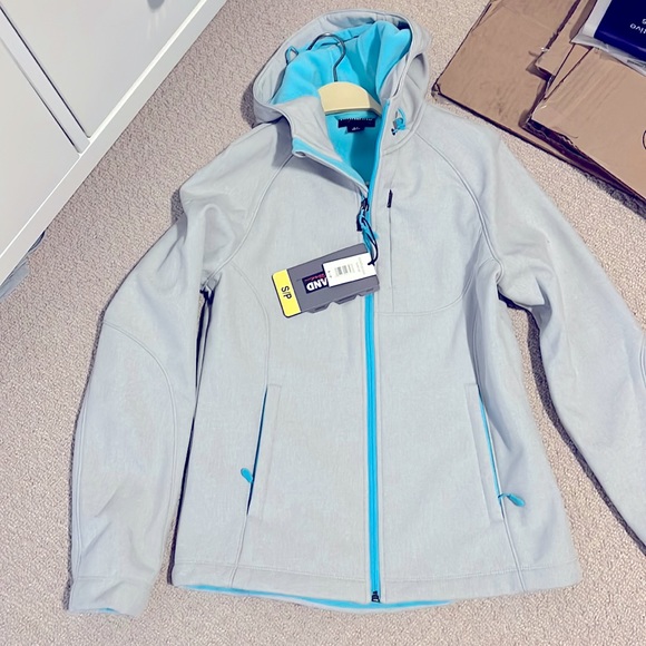 Ladies NWT spring and fall jacket - Picture 1 of 14